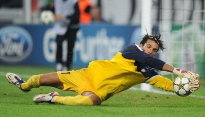 开云在线直播-穿越火线 新晋选手崭露头角，穿越火线新出的女角色叫啥名